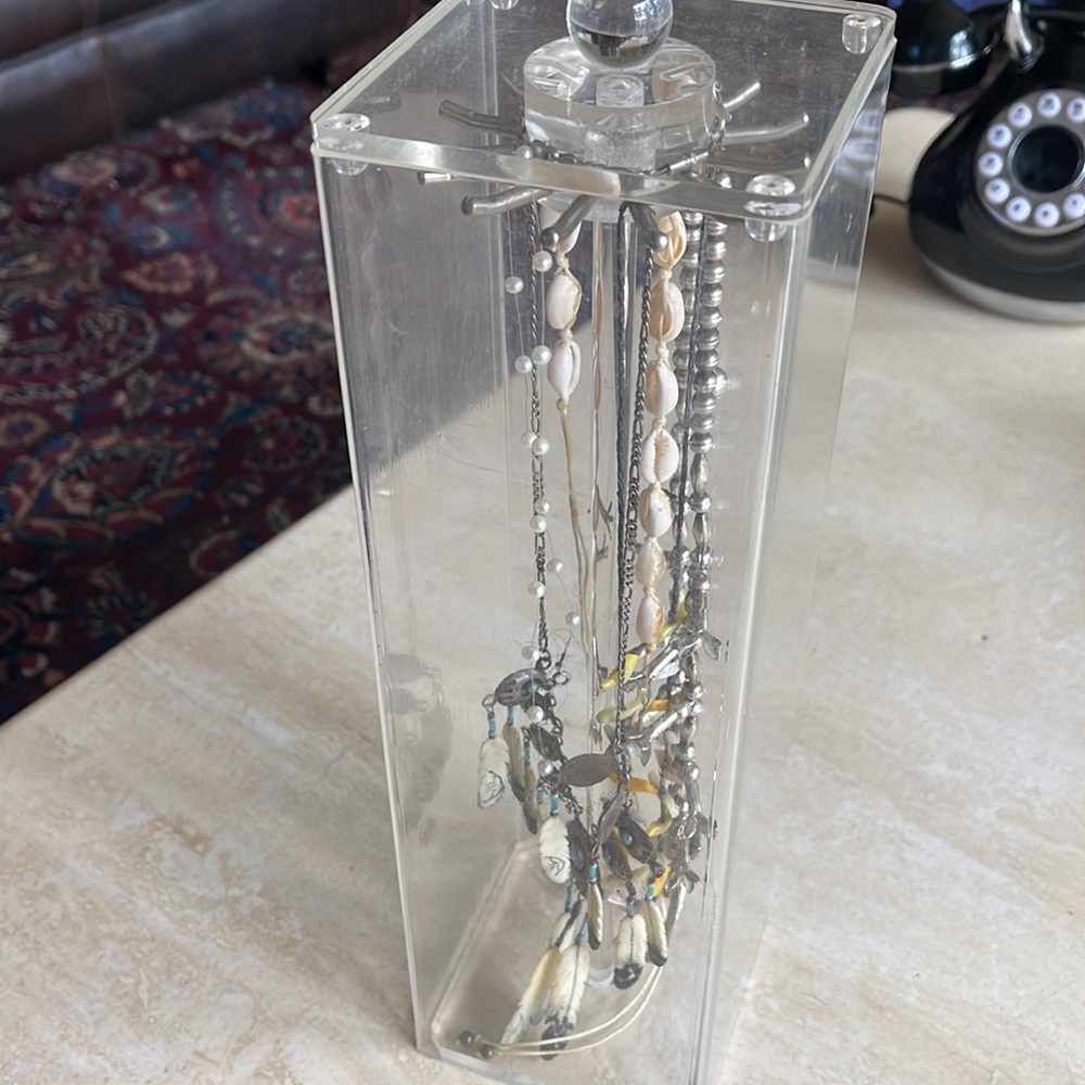 Jewelry holder